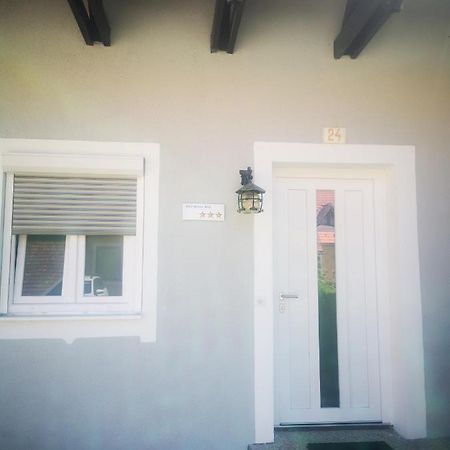 卡特兹奥布萨维Aparthouse Alfa1公寓式酒店 外观 照片