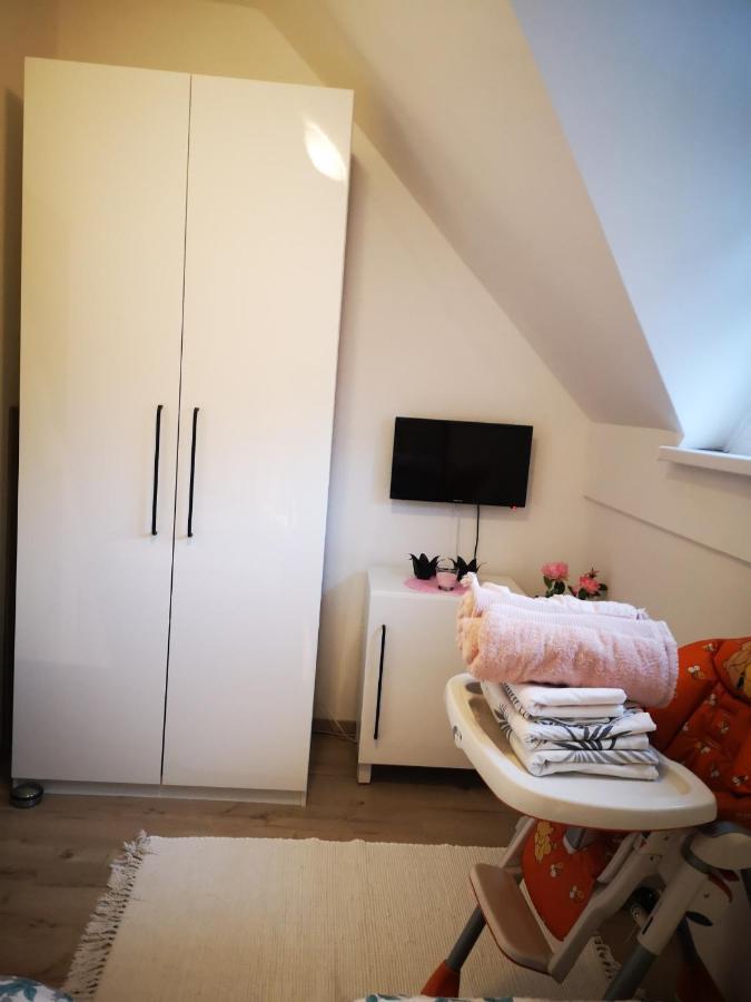卡特兹奥布萨维Aparthouse Alfa1公寓式酒店 外观 照片